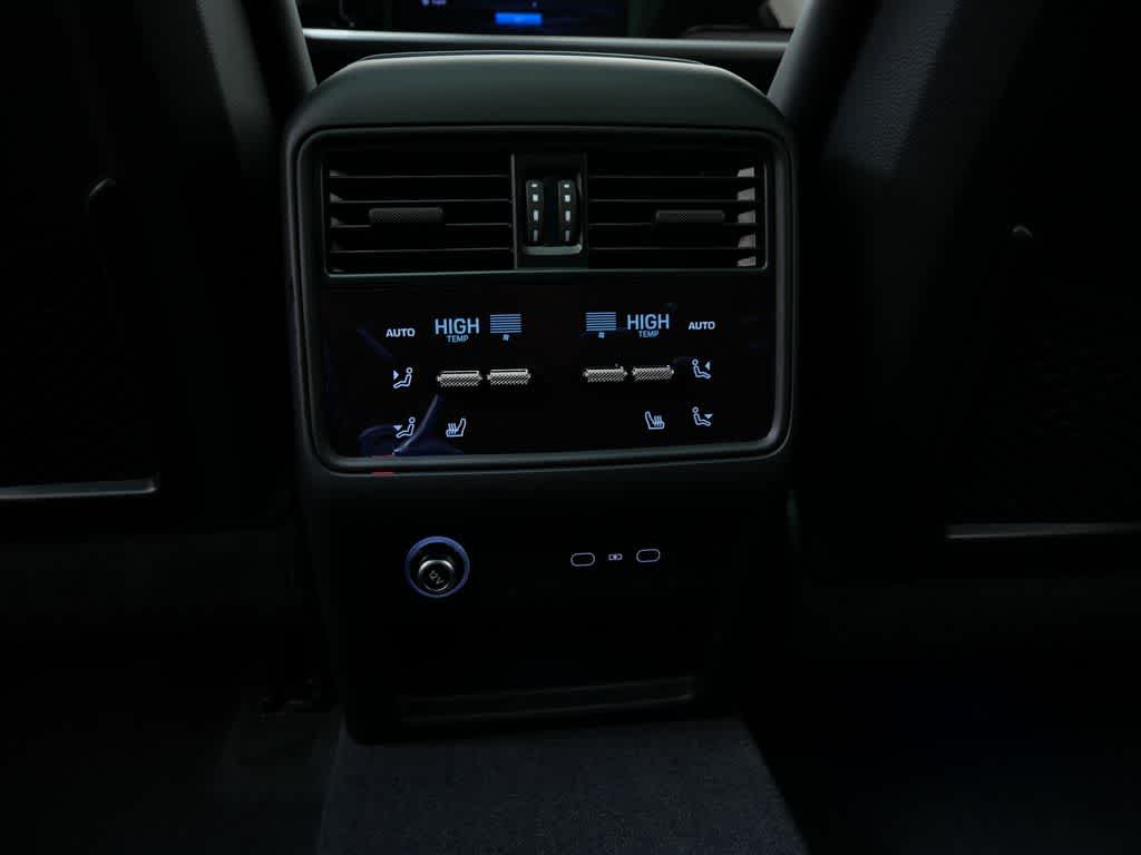 Thumbnail: 2026 Porsche Cayenne - 15