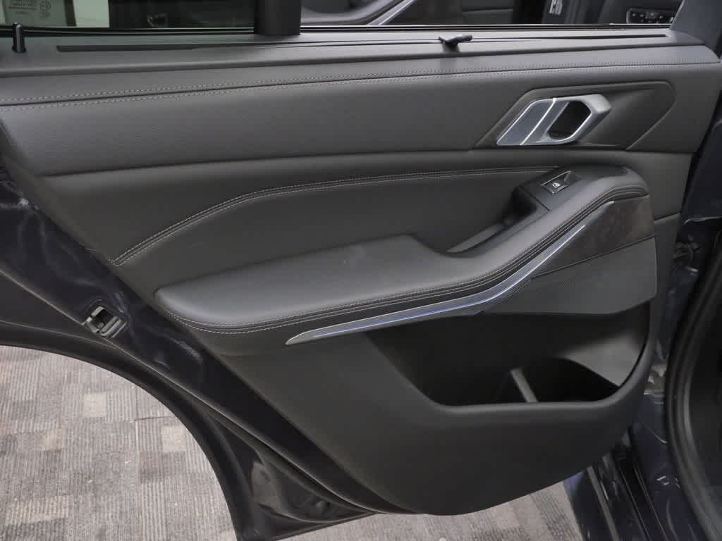 Thumbnail: 2021 BMW X5 - 13