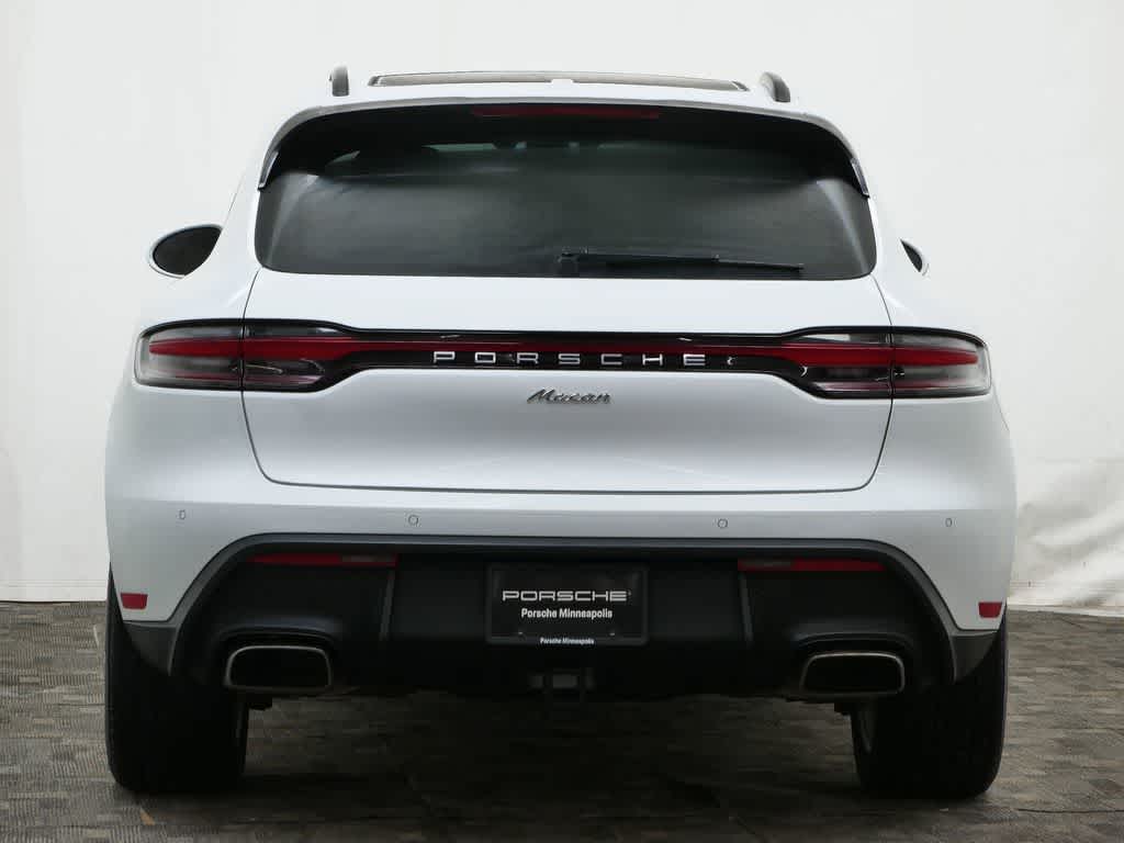 Thumbnail: 2025 Porsche Macan - 6