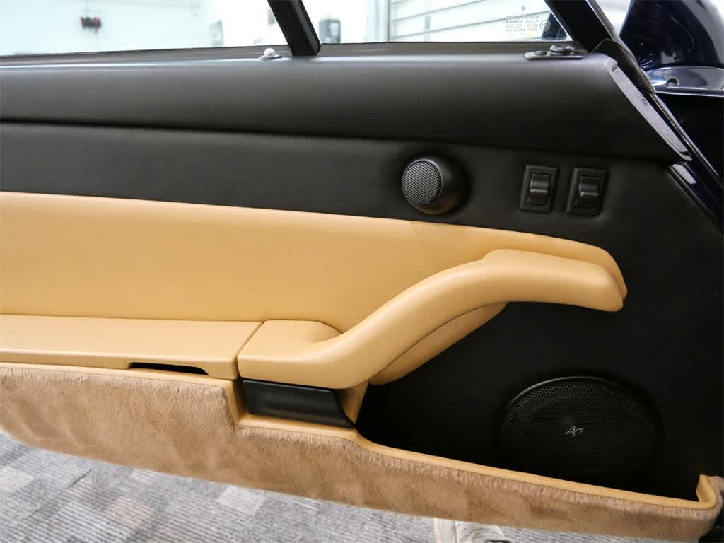 Thumbnail: 1998 Porsche 911 - 18