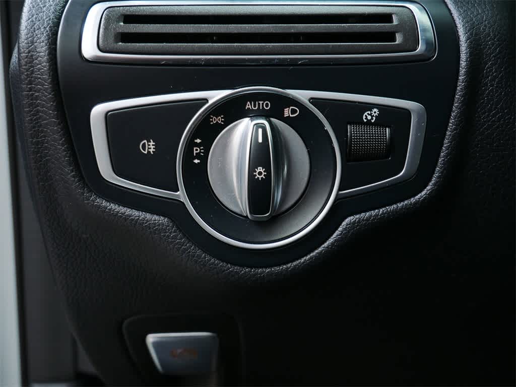 Thumbnail: 2017 Mercedes-Benz C-Class - 17