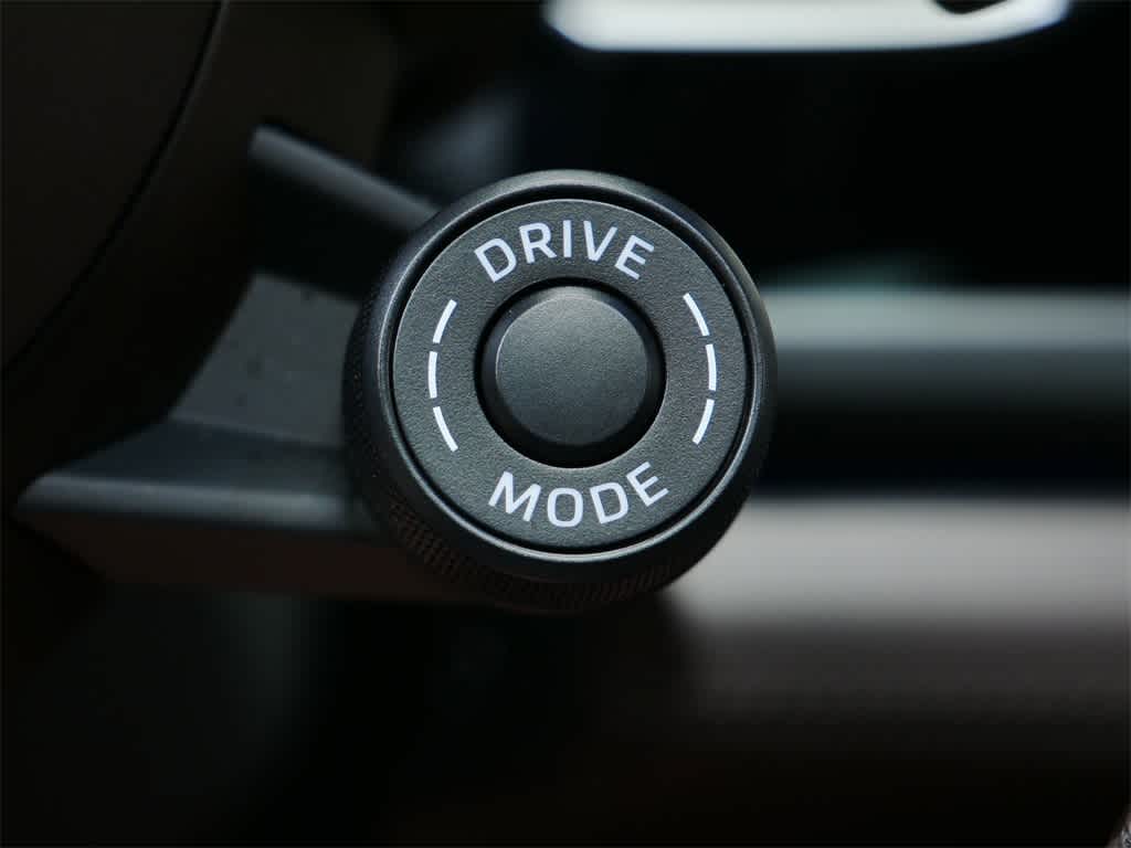 Thumbnail: 2025 Porsche Panamera - 20