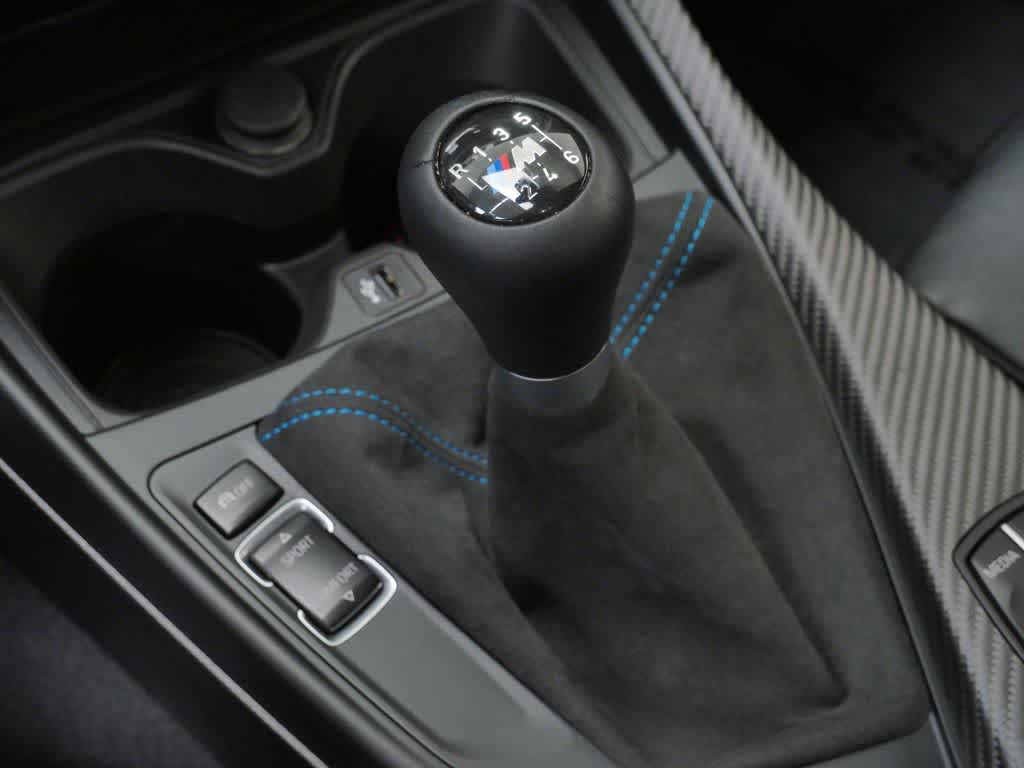 Thumbnail: 2017 BMW M2 - 25