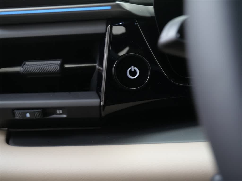 Thumbnail: 2026 Porsche Macan - 19