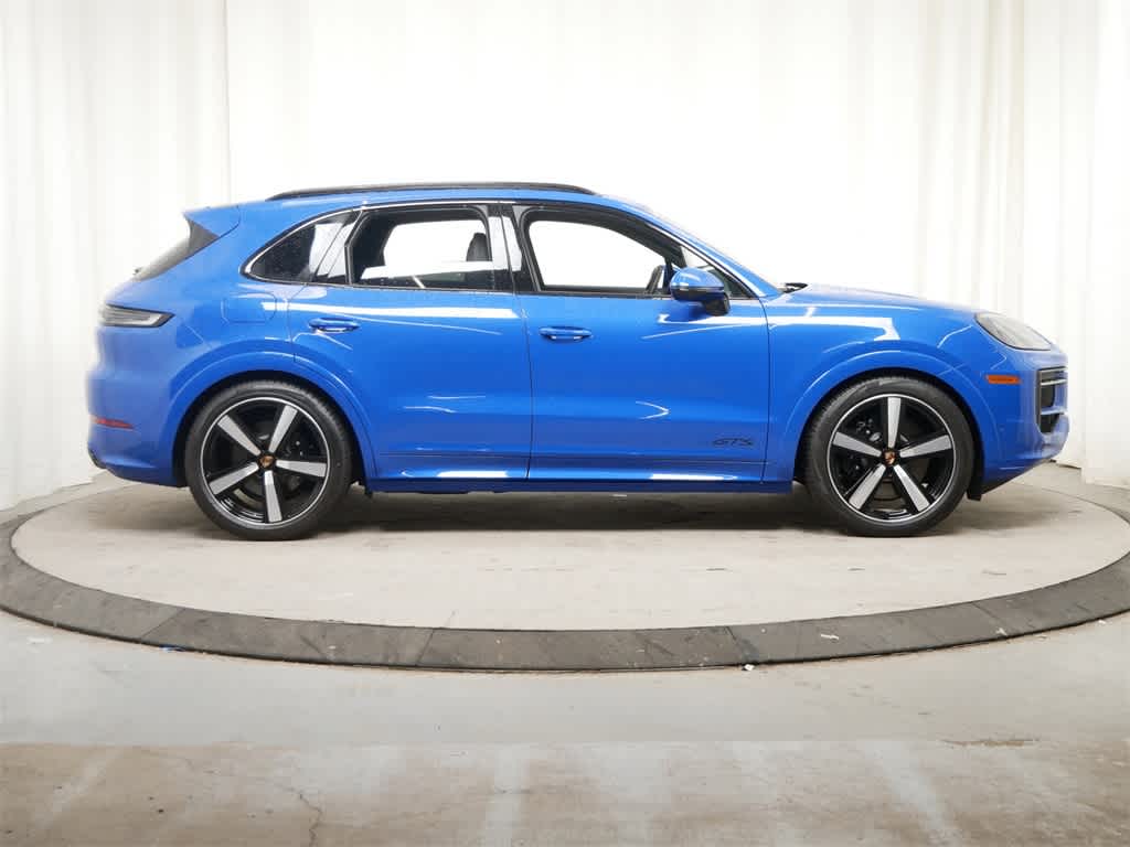 Thumbnail: 2025 Porsche Cayenne - 10