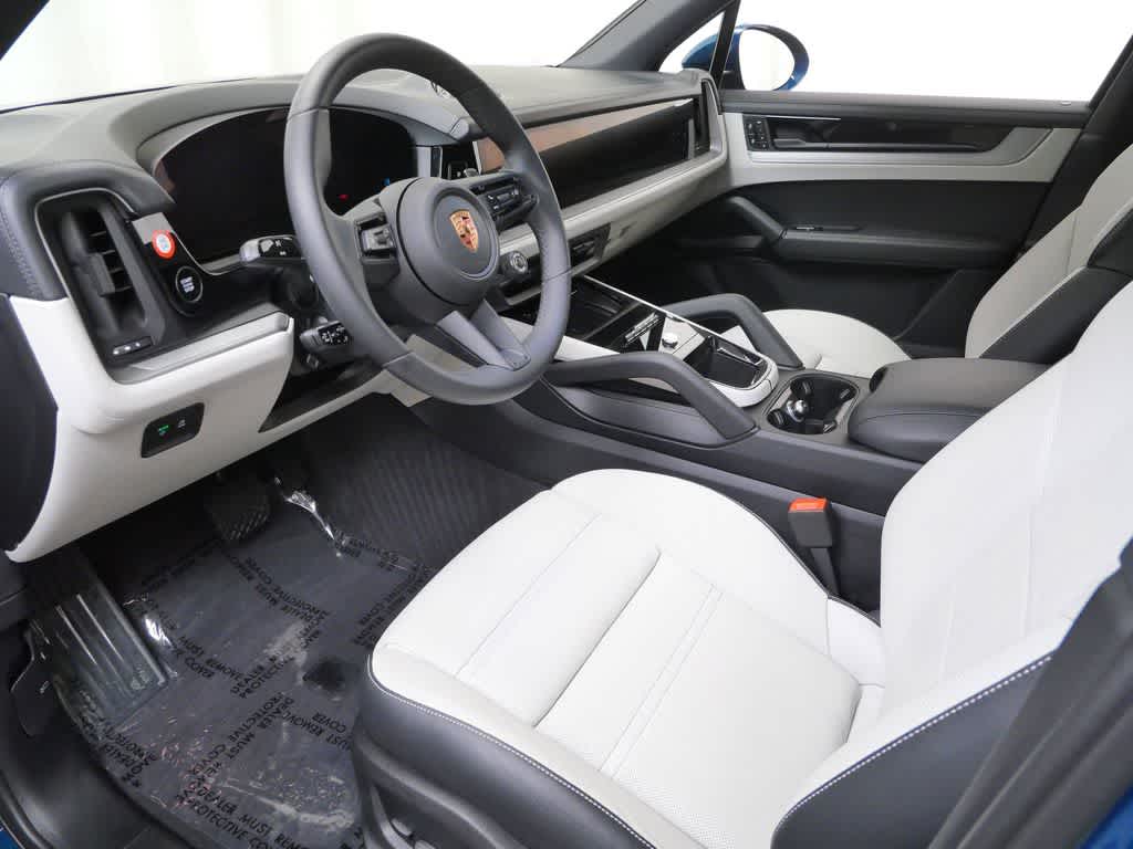 Thumbnail: 2026 Porsche Cayenne - 4