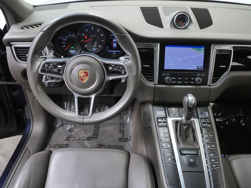 Thumbnail: 2018 Porsche Macan - 16