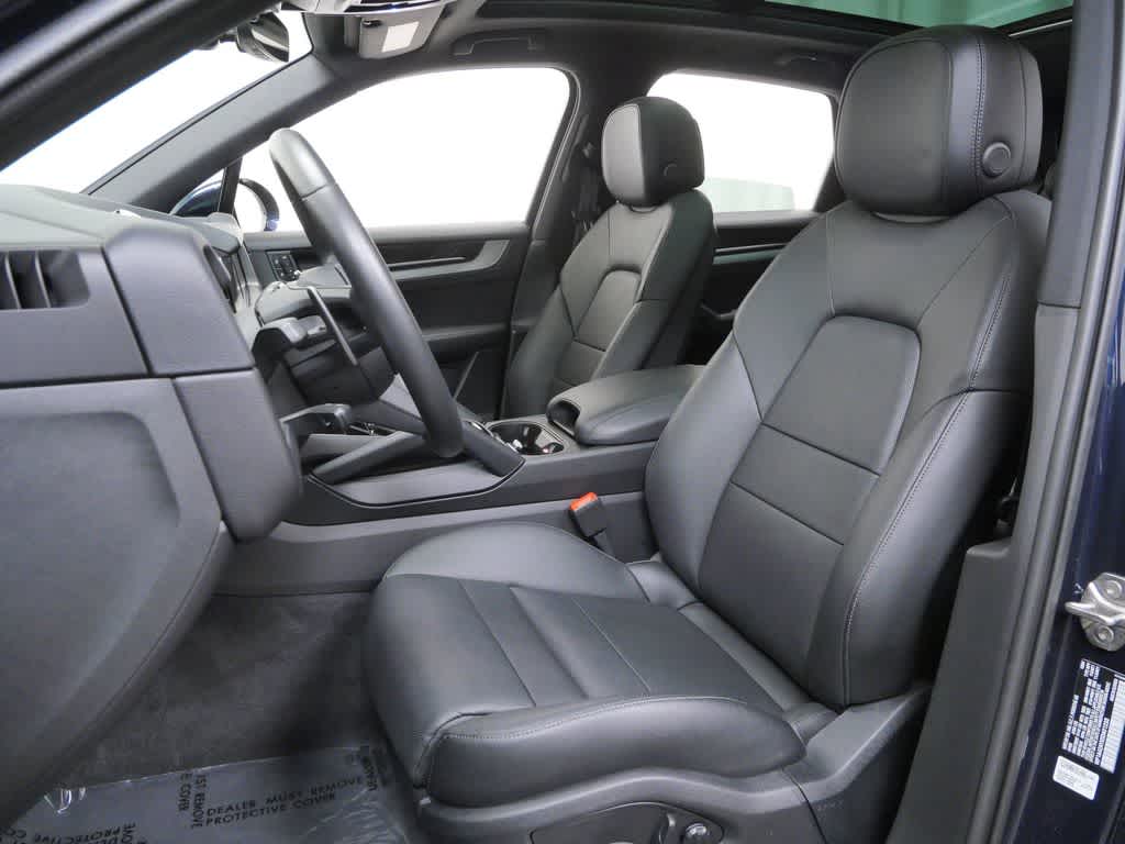 Thumbnail: 2025 Porsche Cayenne - 5