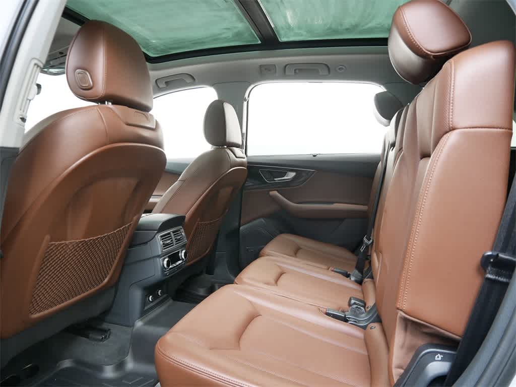 Thumbnail: 2019 Audi Q7 - 12