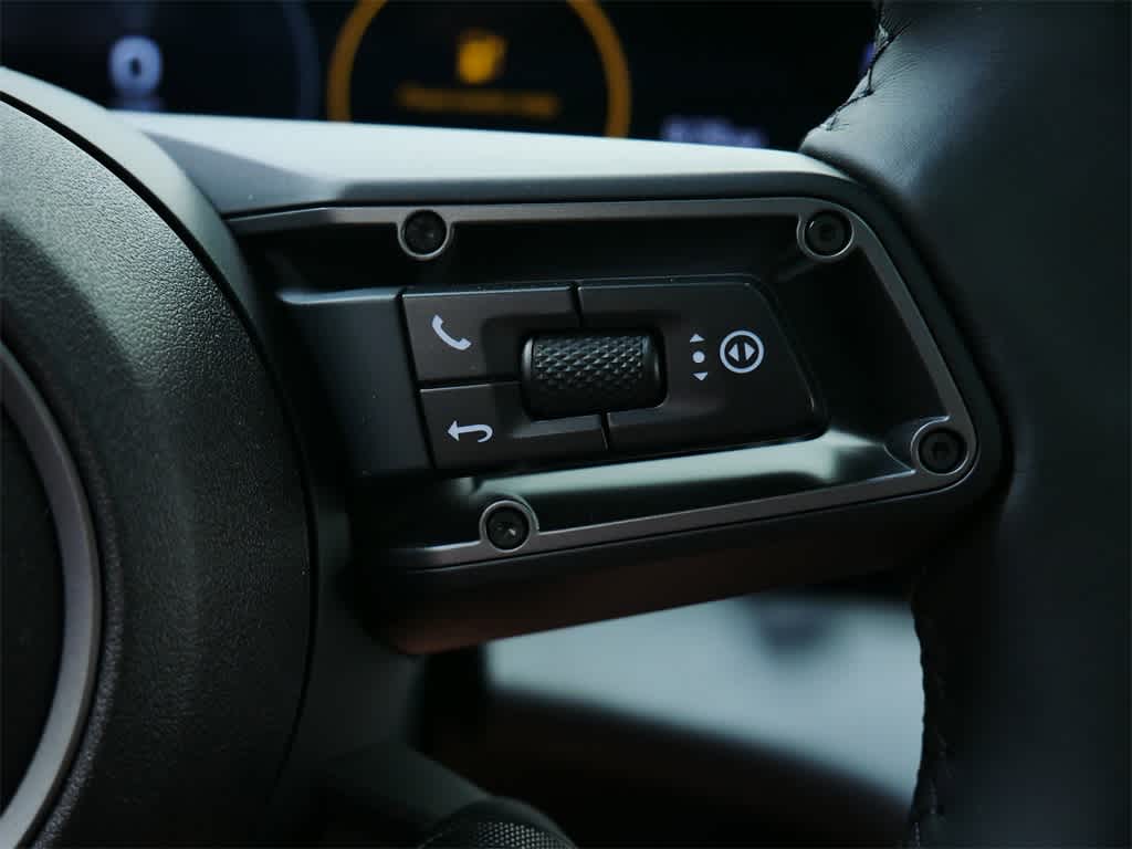 Thumbnail: 2025 Porsche Taycan - 21