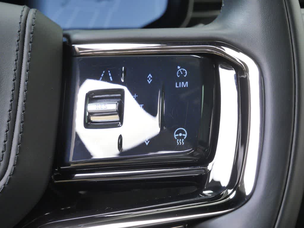 Thumbnail: 2024 Land Rover Range Rover Sport - 20