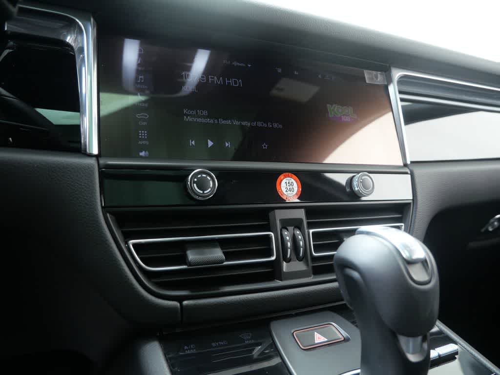 Thumbnail: 2025 Porsche Macan - 22