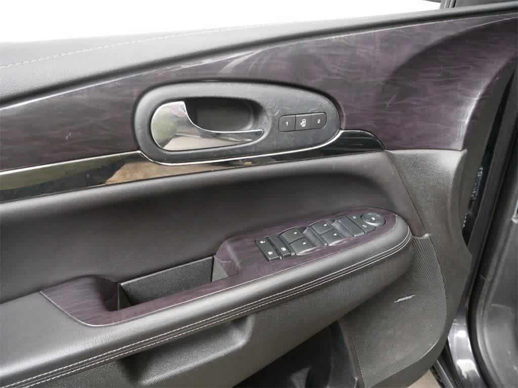 2017 Buick Enclave Leather Group 18