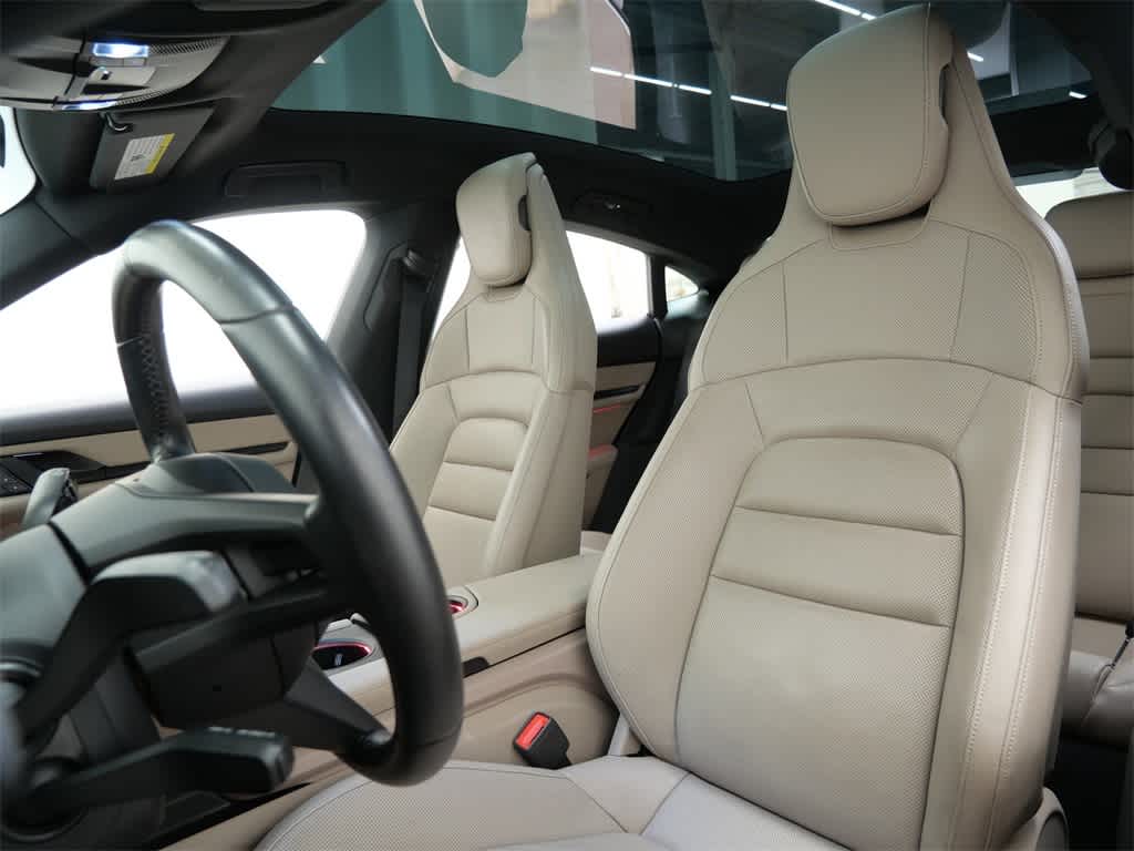 Thumbnail: 2022 Porsche Taycan - 5