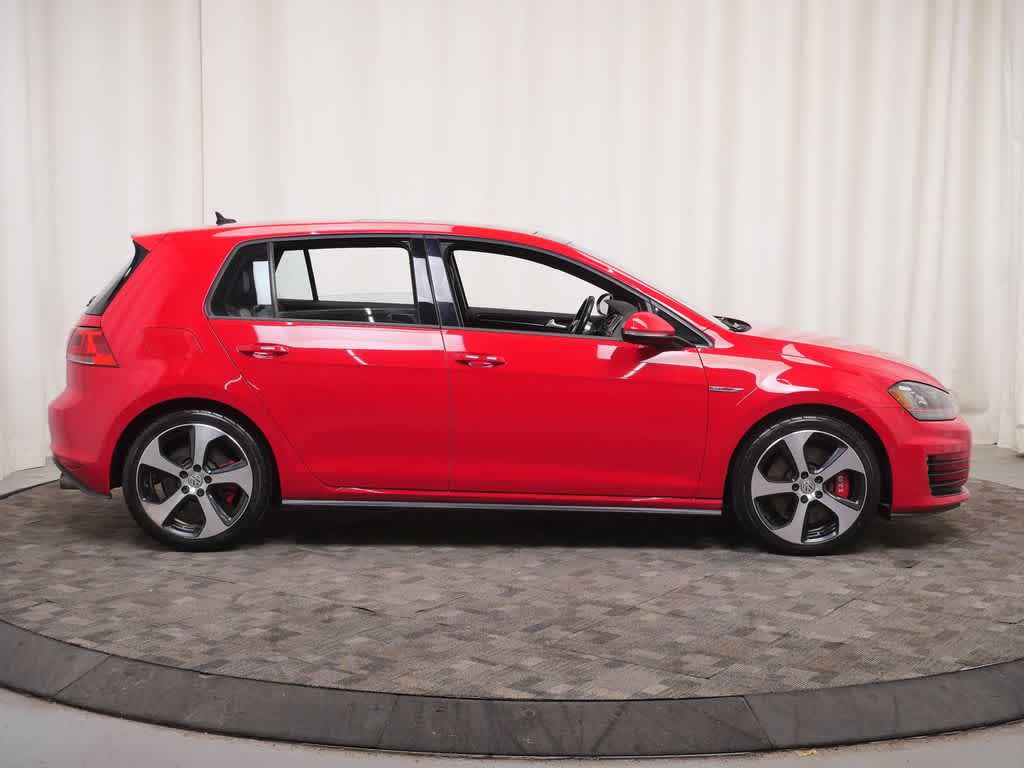 Thumbnail: 2017 Volkswagen Golf - 8