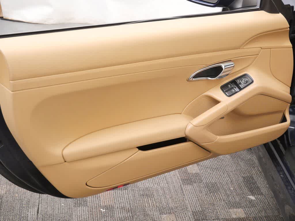 Thumbnail: 2013 Porsche Boxster - 11