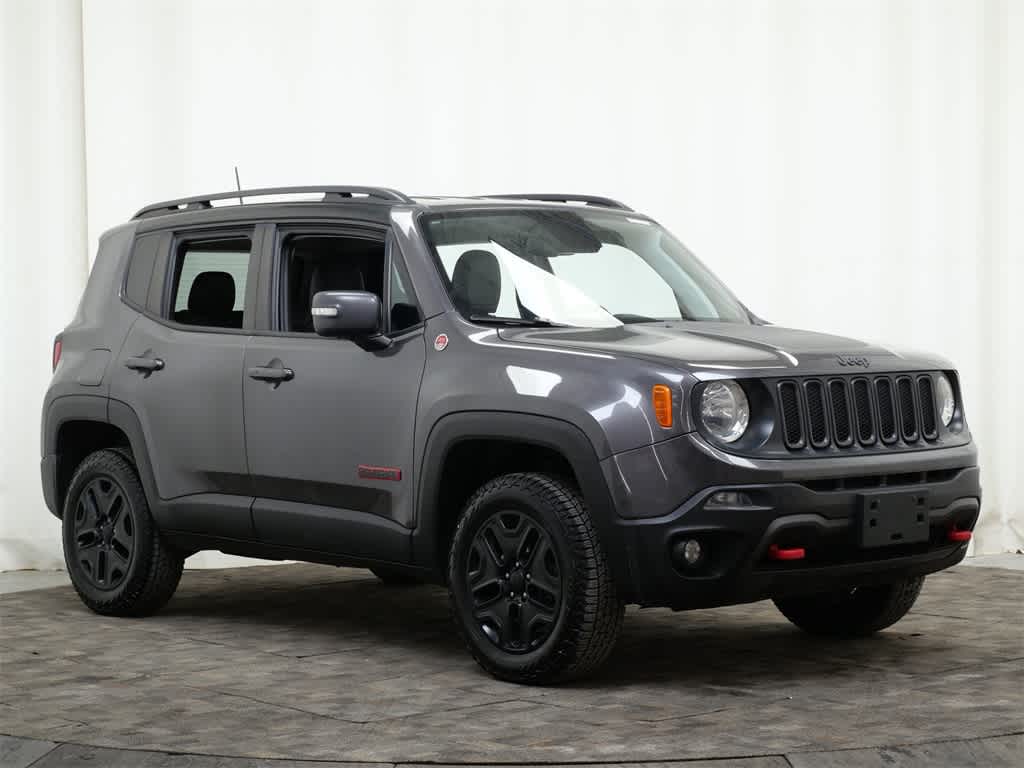 Thumbnail: 2018 Jeep Renegade - 9
