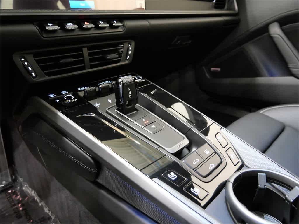 Thumbnail: 2025 Porsche 911 - 20