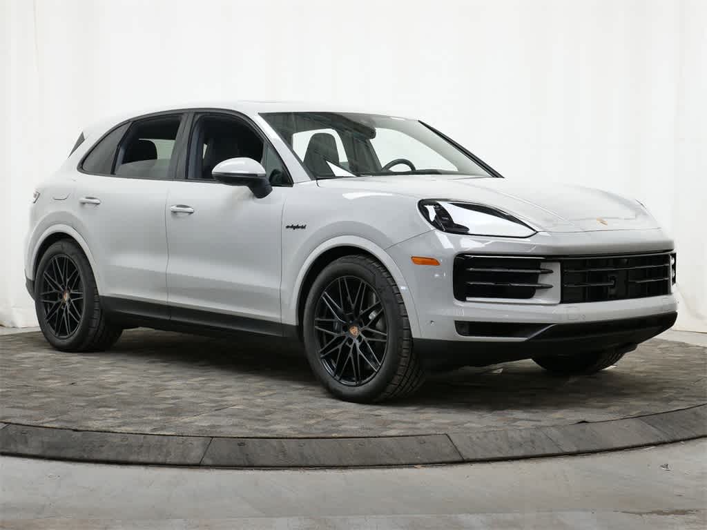 Thumbnail: 2025 Porsche Cayenne - 9