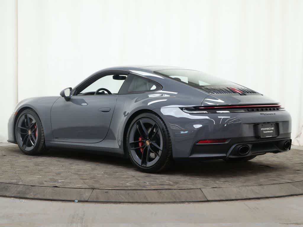 Thumbnail: 2026 Porsche 911 - 3