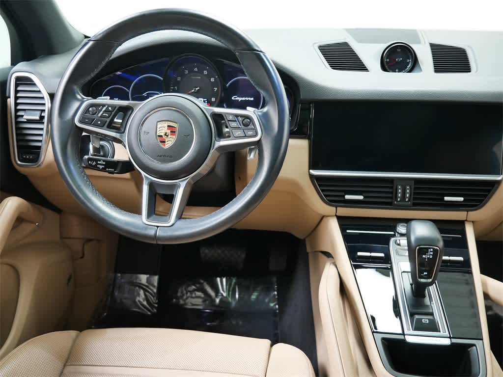 Thumbnail: 2023 Porsche Cayenne - 16