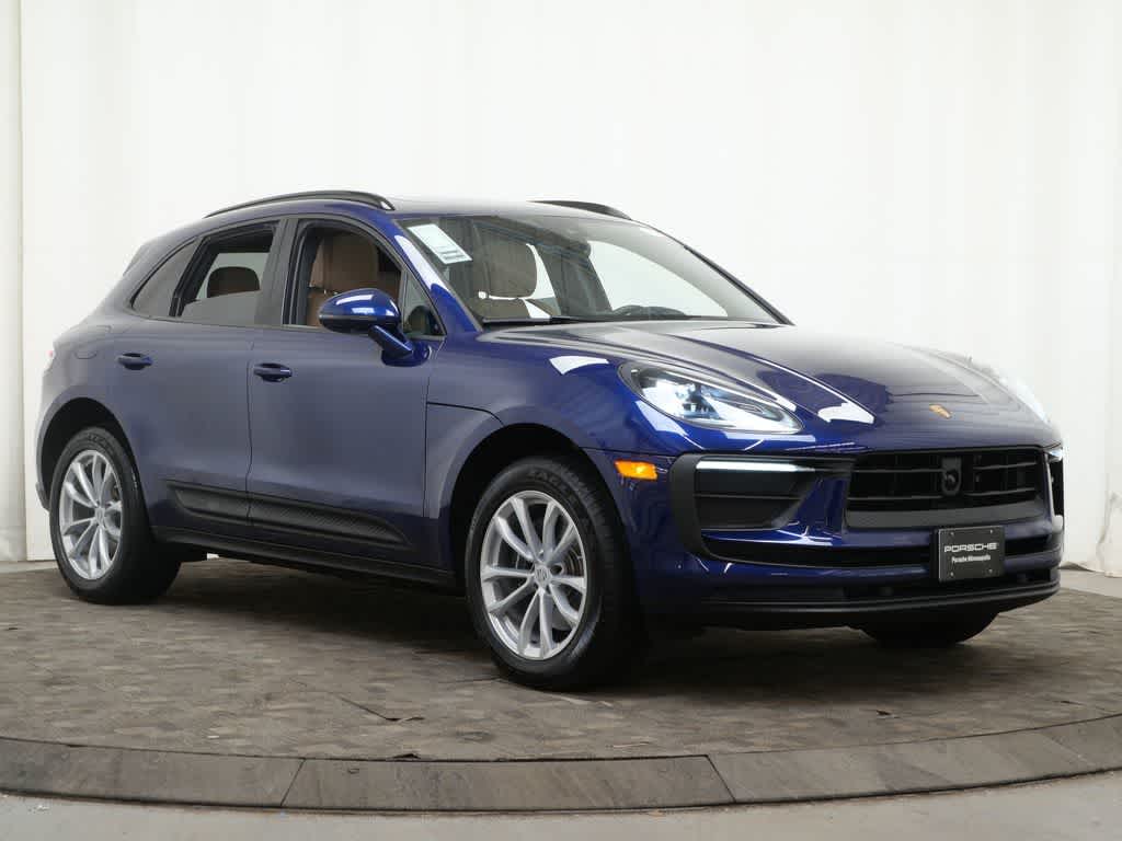 Thumbnail: 2025 Porsche Macan - 9