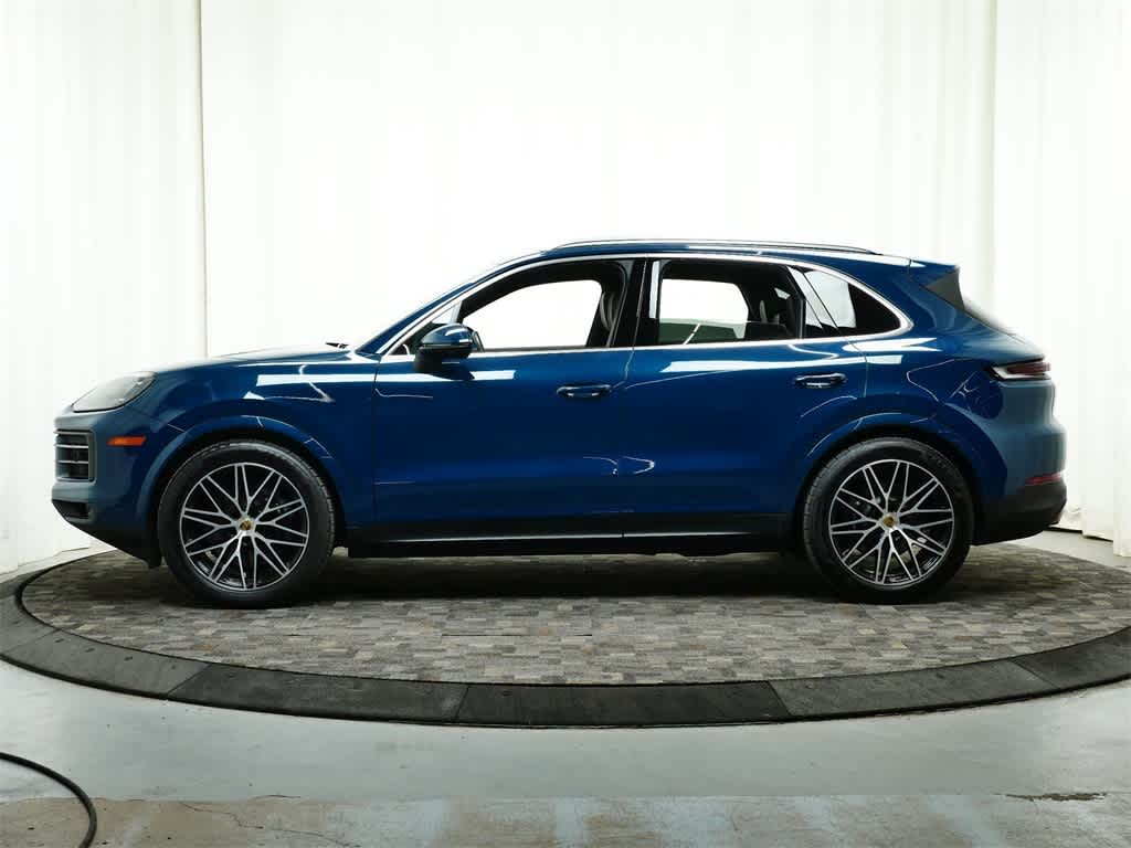 Thumbnail: 2024 Porsche Cayenne - 2