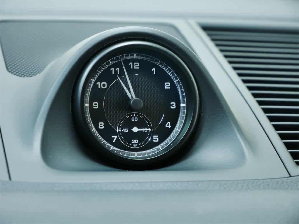 Thumbnail: 2025 Porsche Macan - 24