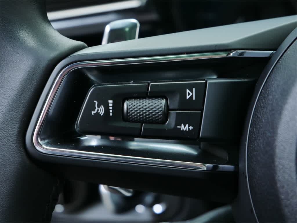 Thumbnail: 2025 Porsche Macan - 20