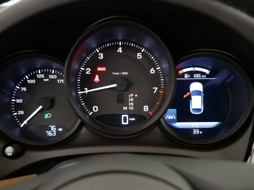 Thumbnail: 2025 Porsche Macan - 27