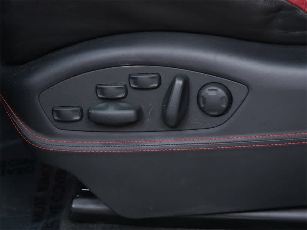 Thumbnail: 2015 Porsche Macan - 12