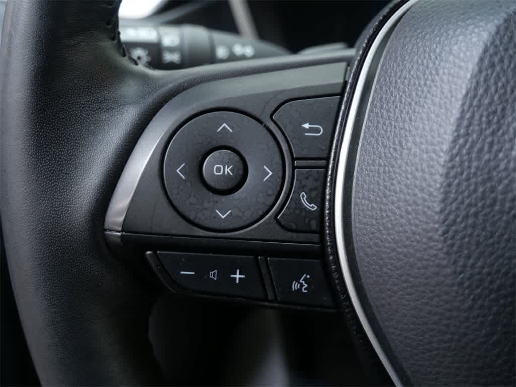 Thumbnail: 2020 Toyota Corolla - 18