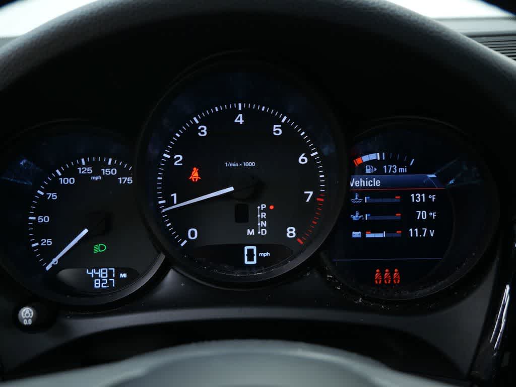 Thumbnail: 2025 Porsche Macan - 21