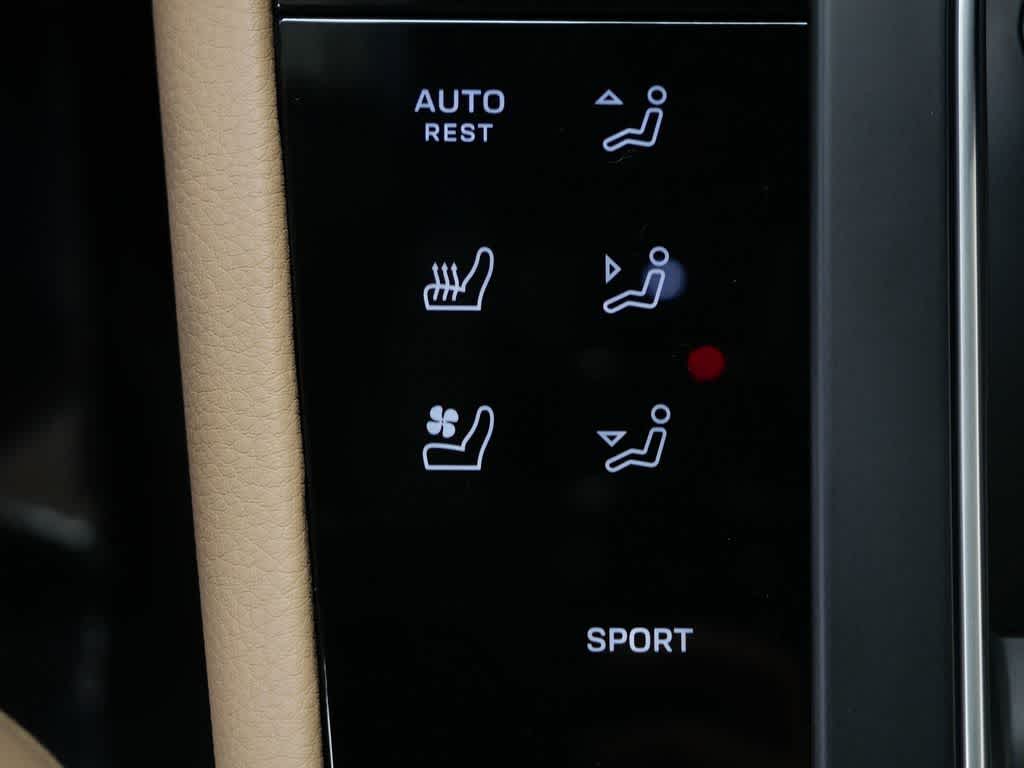 Thumbnail: 2026 Porsche Macan - 28