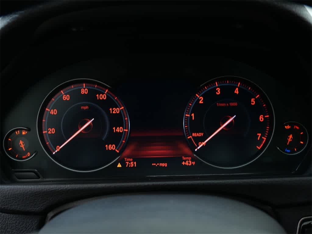 Thumbnail: 2018 BMW 3 Series - 22