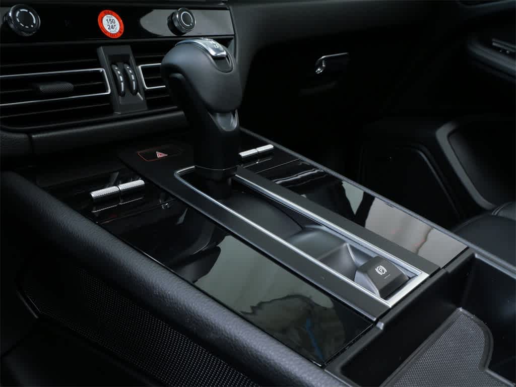 Thumbnail: 2025 Porsche Macan - 23