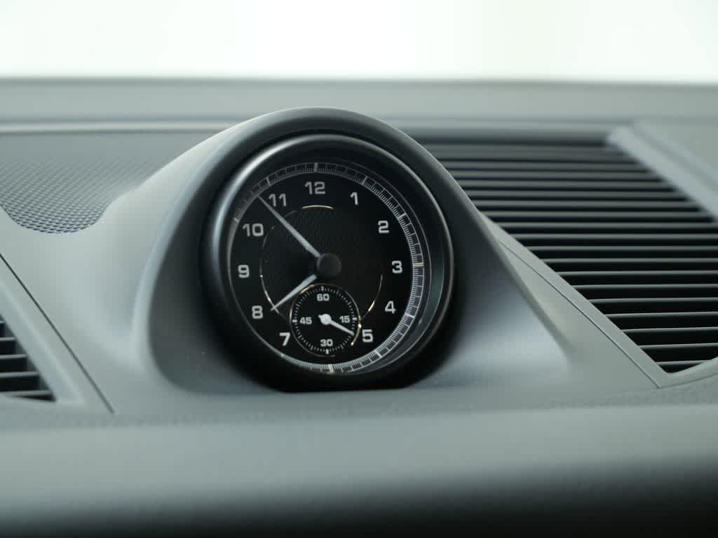 Thumbnail: 2026 Porsche Macan - 26