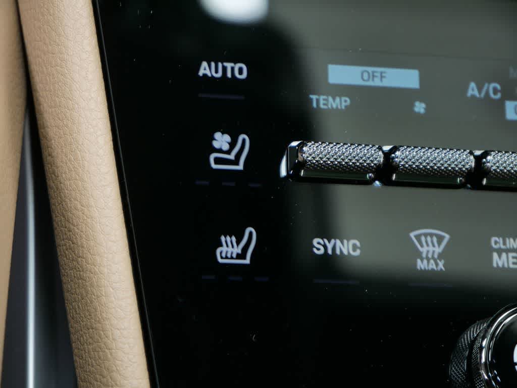 Thumbnail: 2026 Porsche Cayenne - 26