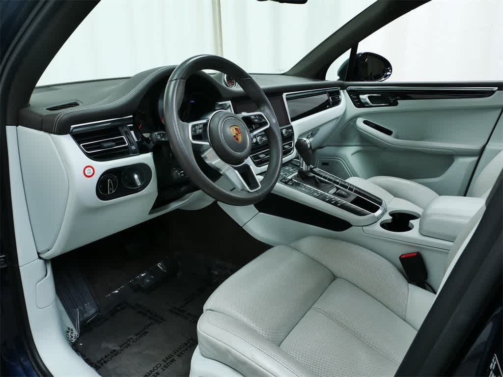2021 Porsche Macan S 4