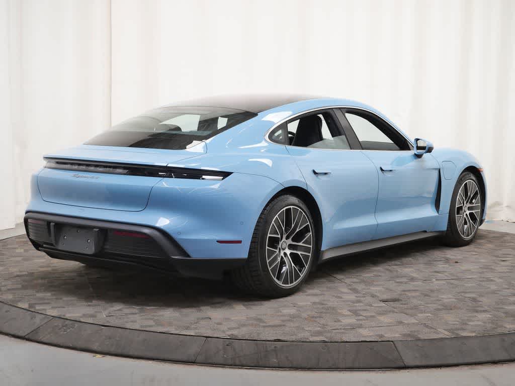 Thumbnail: 2024 Porsche Taycan - 7