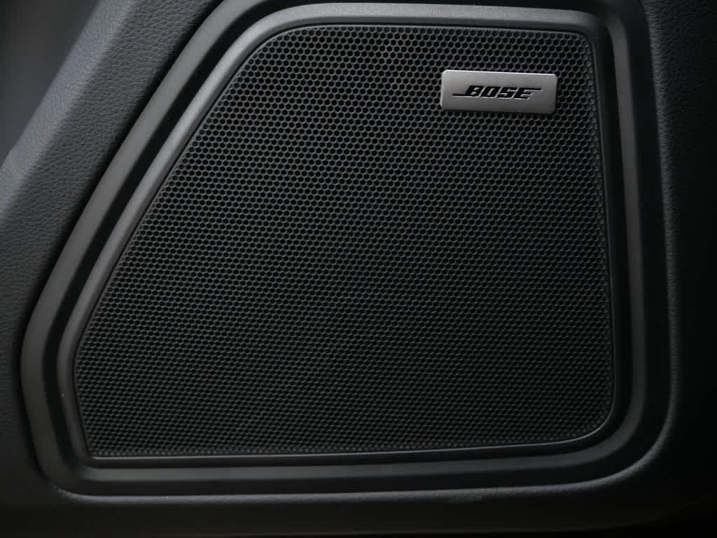 Thumbnail: 2026 Porsche Macan - 17