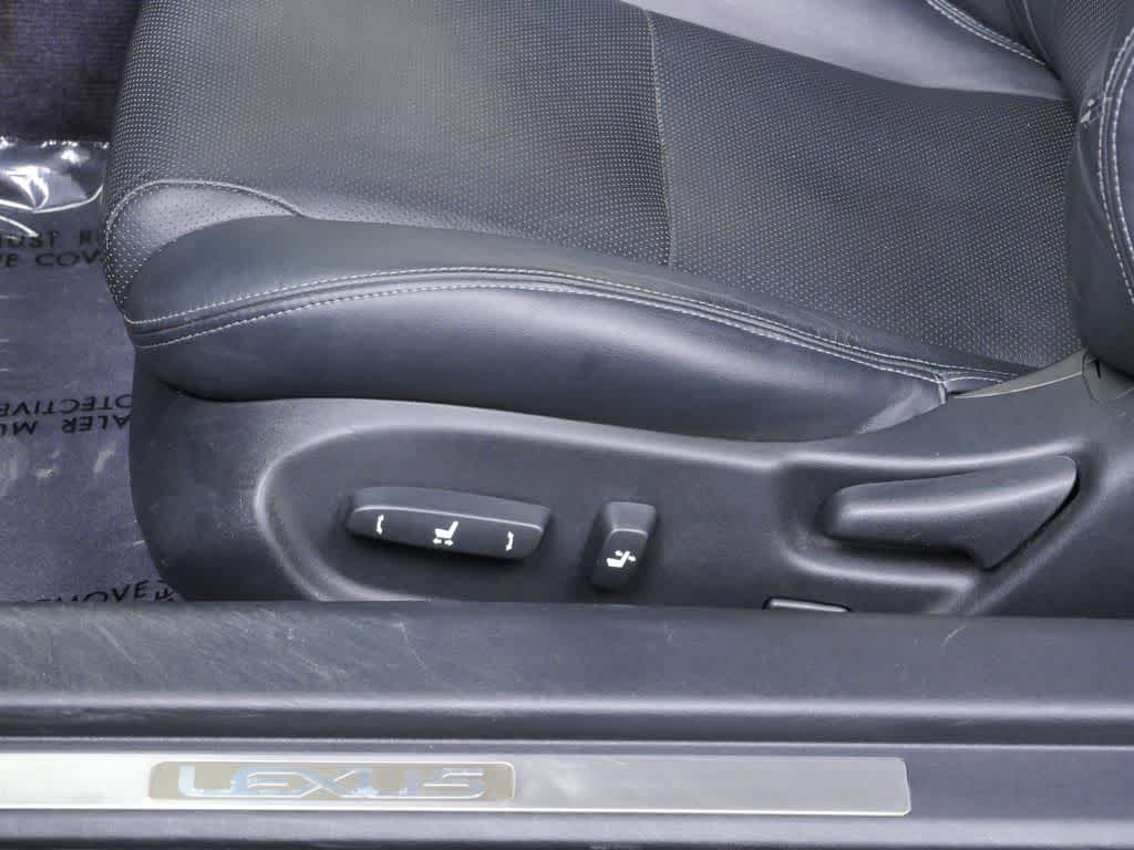 Thumbnail: 2013 Lexus IS - 12
