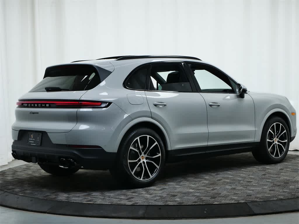 Thumbnail: 2025 Porsche Cayenne - 7
