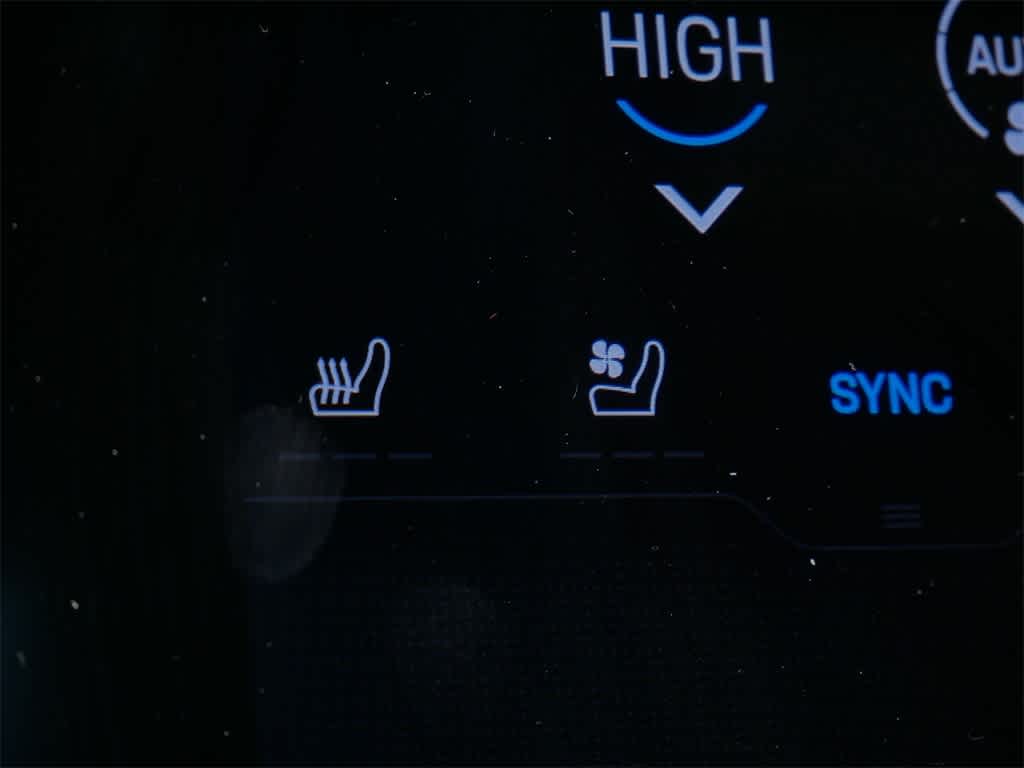 Thumbnail: 2020 Porsche Taycan - 28