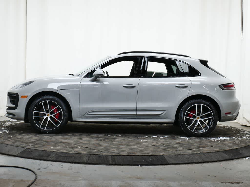 Thumbnail: 2026 Porsche Macan - 2