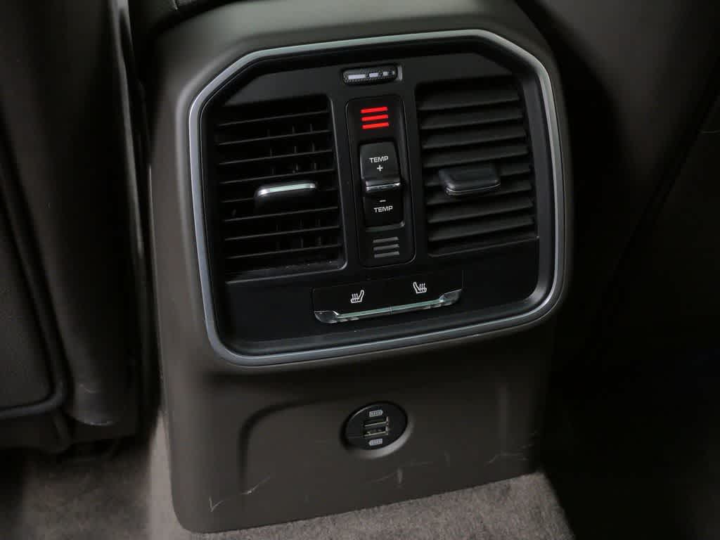 Thumbnail: 2018 Porsche Macan - 15