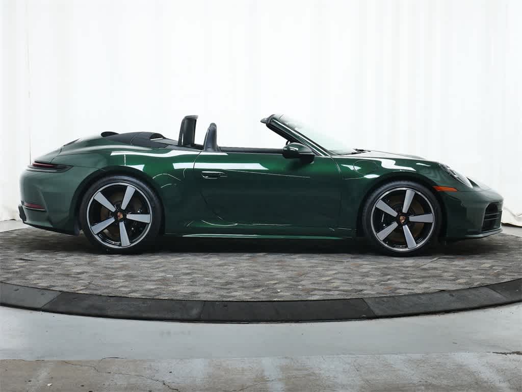 Thumbnail: 2026 Porsche 911 - 8