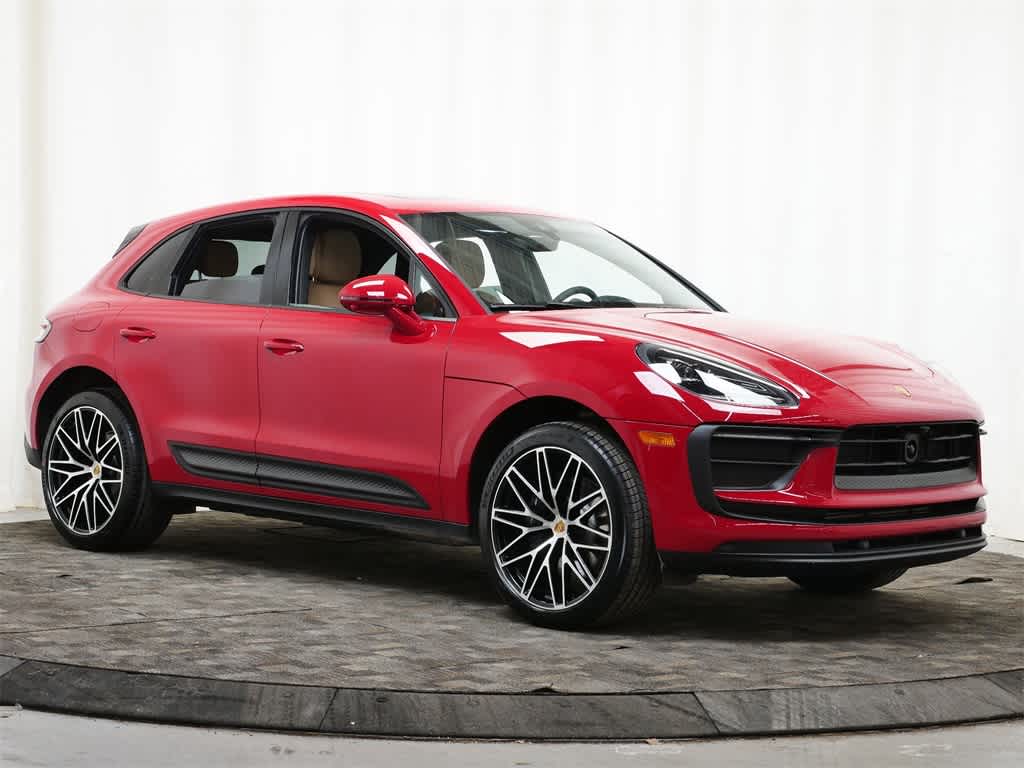 Thumbnail: 2026 Porsche Macan - 9