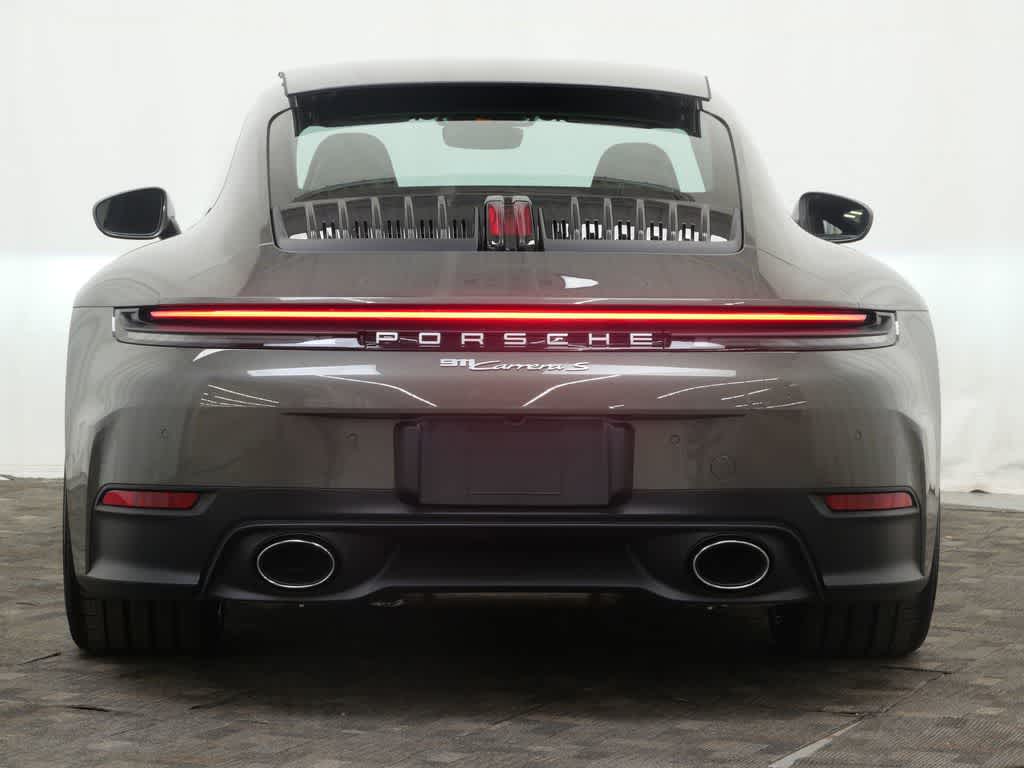 Thumbnail: 2026 Porsche 911 - 6