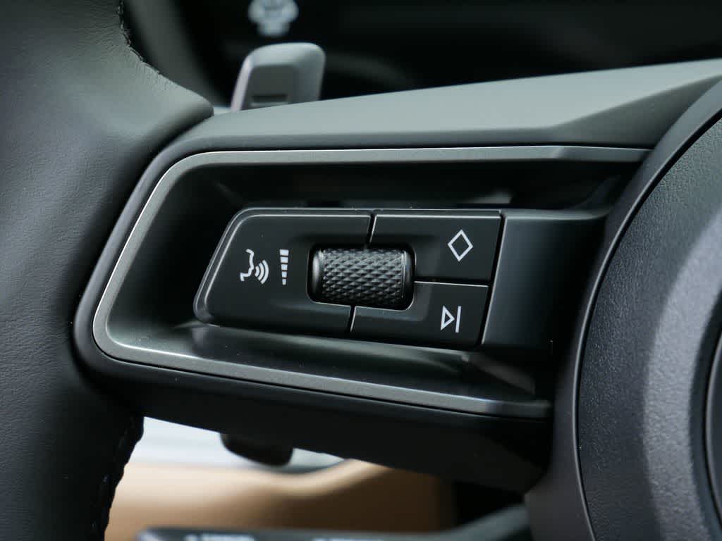 Thumbnail: 2026 Porsche Cayenne - 21